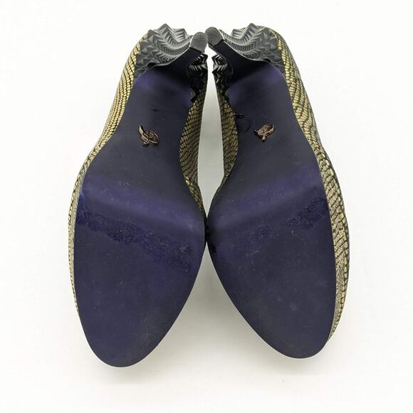 Rachel Rachel Roy Gold Black Kimi Scale Pattern Sculpted Studded Platform Size 8 - Picture 5 of 9